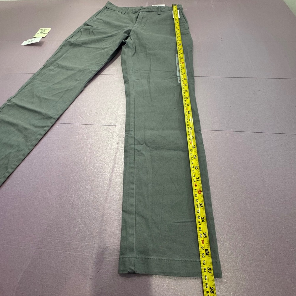 Old Navy Slim BuiltIn Flex Men Chino Pants Dark Grey label size 28x30 Flat Front - Picture 3 of 9